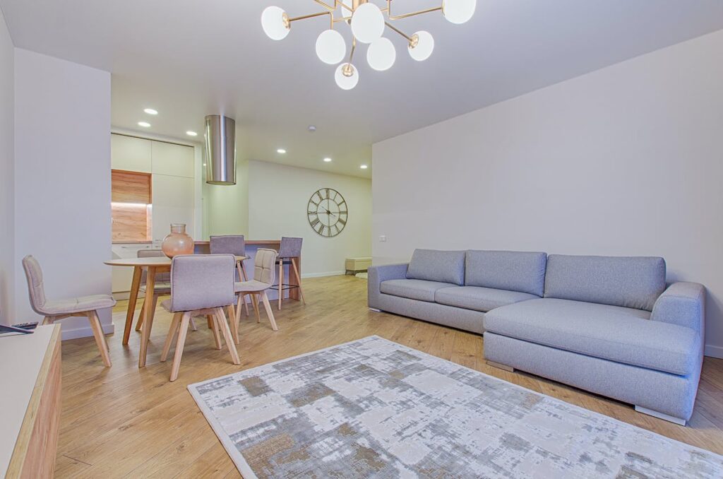 supported-accommodation-london-clean-bright-comfortable-spacious-livingroom