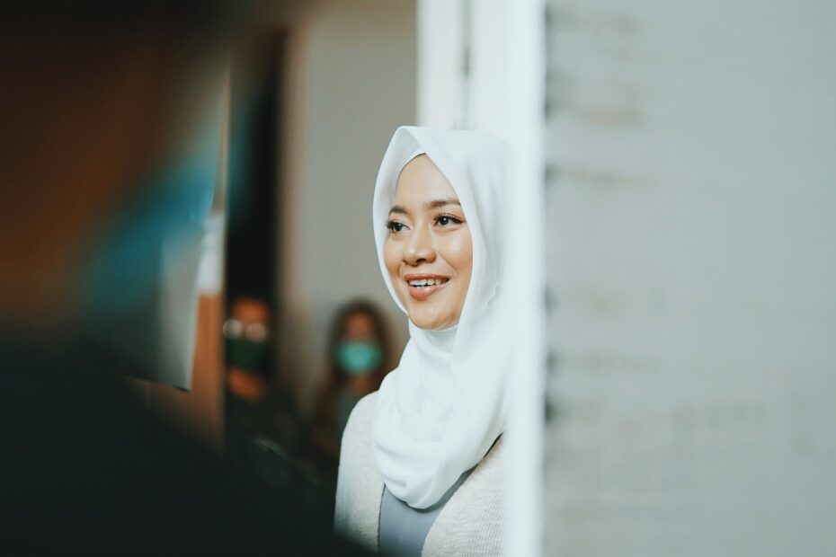 supported-housing-london-asylum-seeker-woman-wearing-a-hijab-smiling